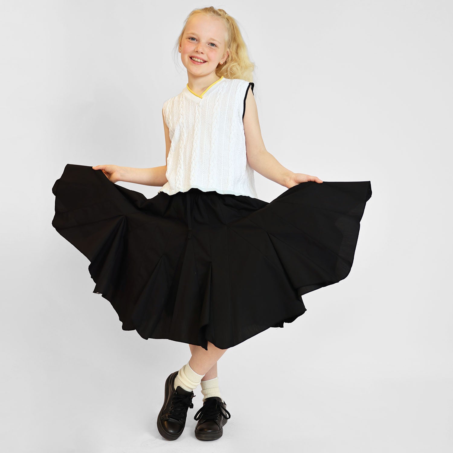 Zero Waste Black Flare Skirt – view 2 – Infantium Victoria