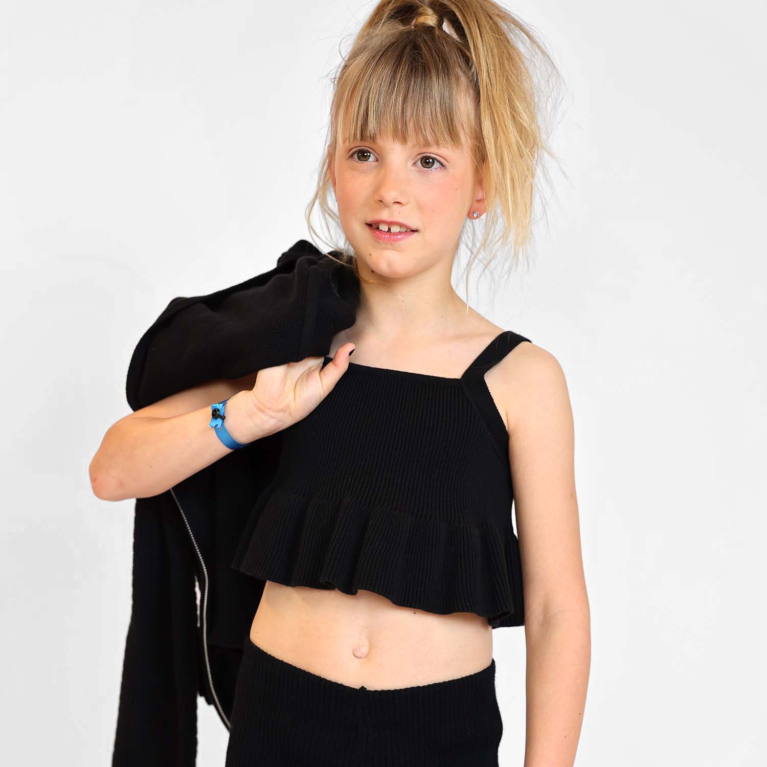 Kids Crop Tops in Black – view 3 – Infantium Victoria