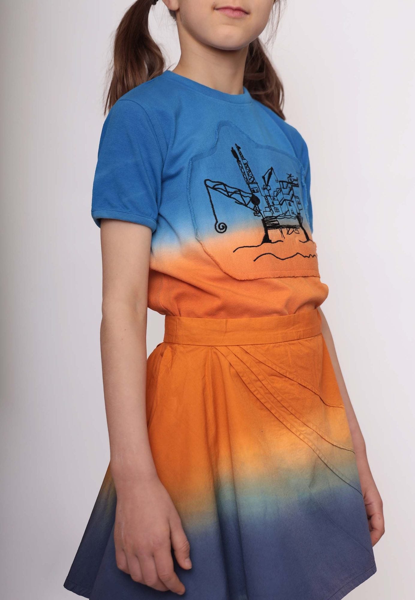 Dip Dye Kids T-Shirt with Appliqué – view 8 – Infantium Victoria
