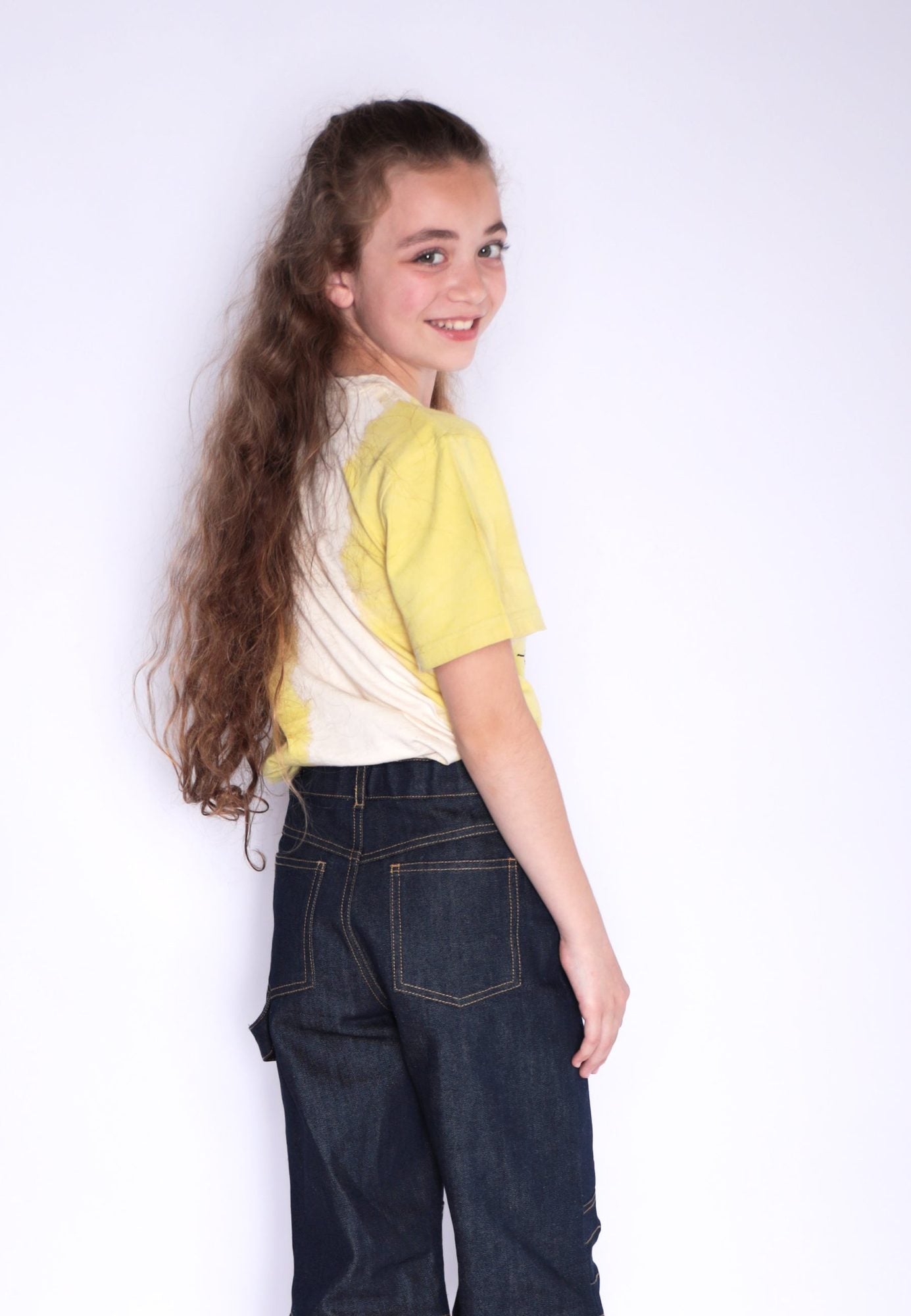 Artisanal Girls and Boys T-Shirt naturally dyed Turmeric with Hand Print – view 3 – Infantium Victoria