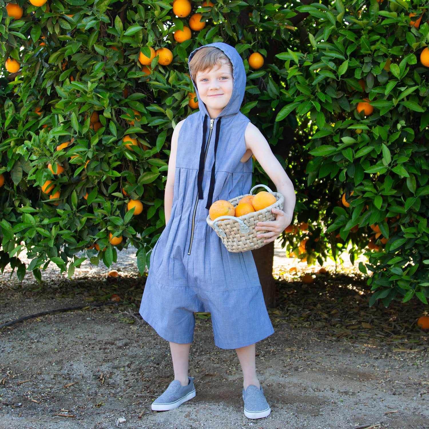 Boys and Girls Jumpsuit with Hood – view 2 – Infantium Victoria