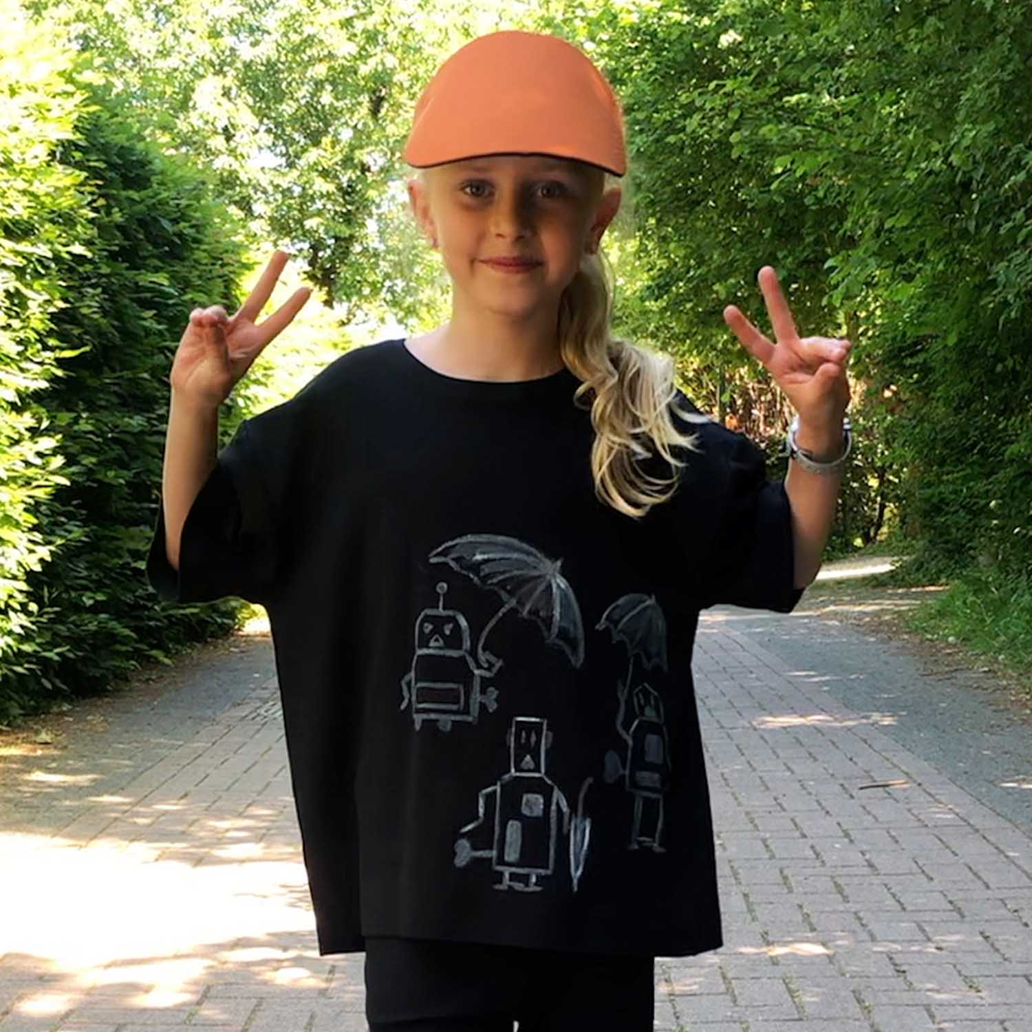 Hand-Painted Oversized Black T Shirt for Kids – view 2 – Infantium Victoria