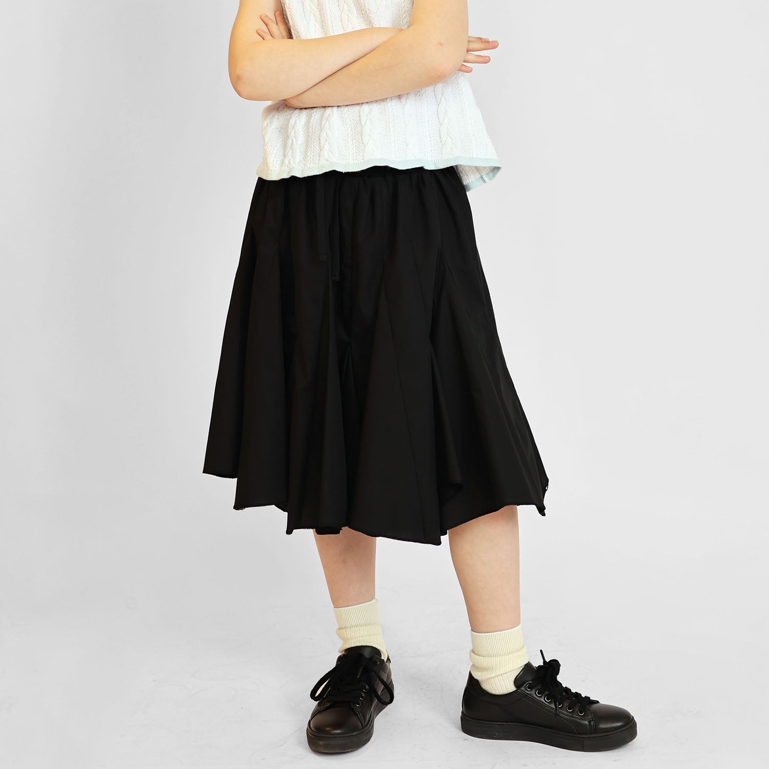 Zero Waste Black Flare Skirt – view 5 – Infantium Victoria