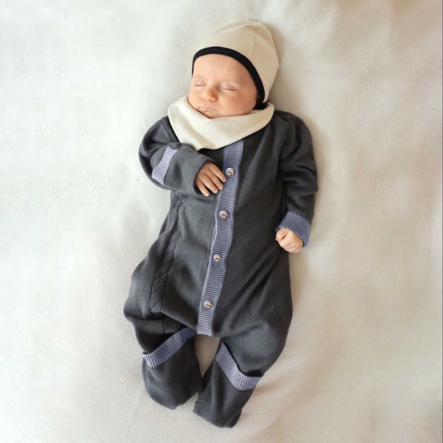 Organic Cotton Newborn Romper – view 2 – Infantium Victoria