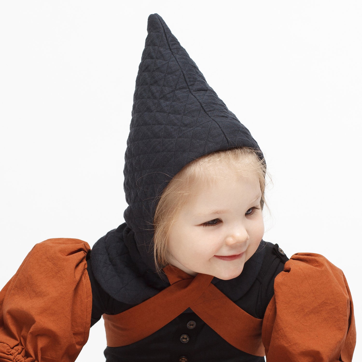 Wizard Pointy Hat – view 3 – Infantium Victoria